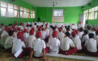 Menjelajah Lingkungan Sekolah Baru Melalui MPLS