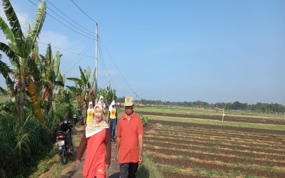 Jalan Sehat Penuh Semangat, SMP Negeri 2 Kretek Meriahkan Jumat Krida April 2026